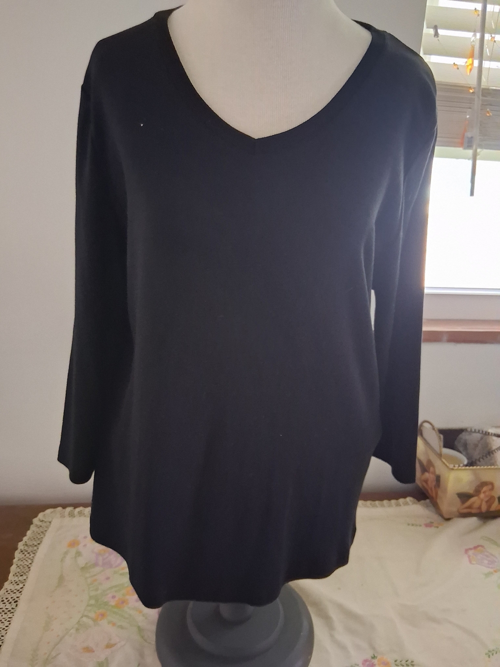 St. John's Bay Black V-Neck Long Sleeve Top